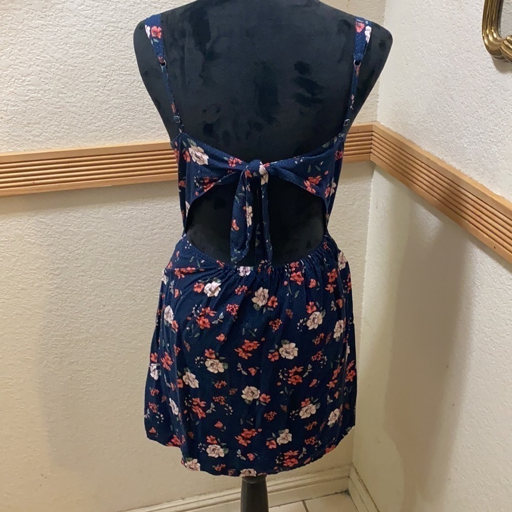 Floral Hollister dress!! - Picture 3 of 4